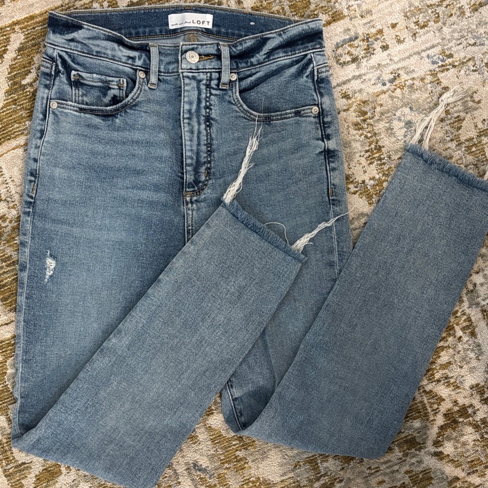 LOFT Women's Distressed Ankle Jeans